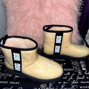 Ugg Waterproof Boots